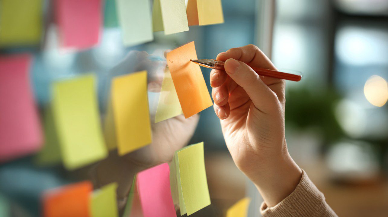 Visual Strategy and Brand Discovery by Graphisco